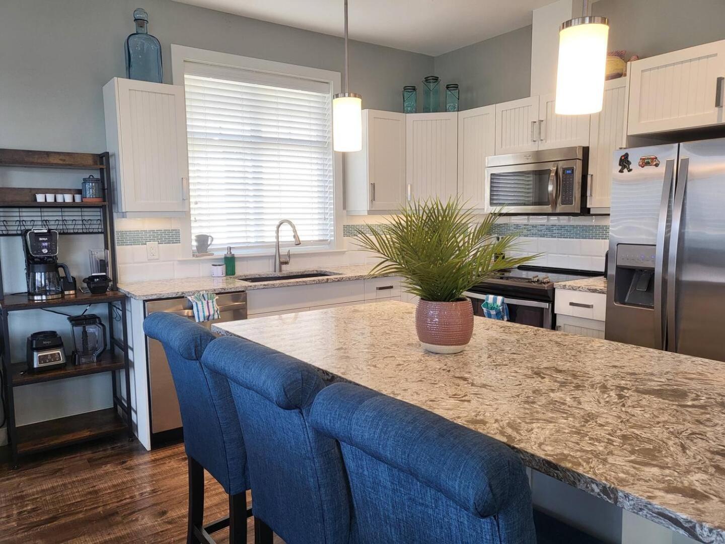 Beautiful Kismet View Cottage With Golf Cart 188 Osoyoos Buitenkant foto